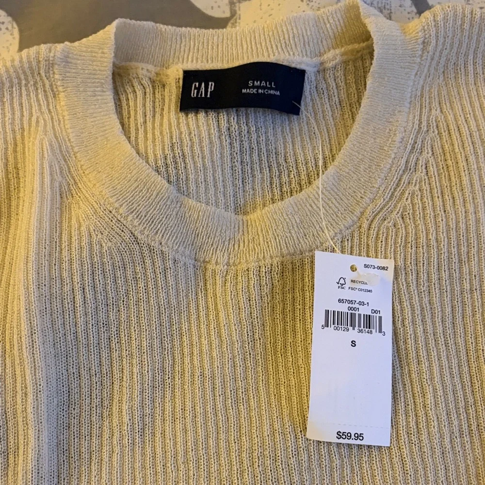 GAP Women's Cream/Bone Sheer Crew Neck Sweater - Picture 2 of 5
